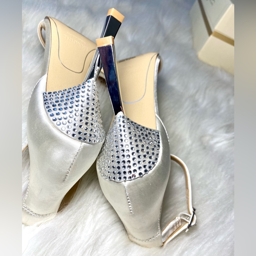 Vince Camuto Heels Wedding Diamond Embellished Ankle Strap Satin Formal Open Toe - Picture 11 of 12